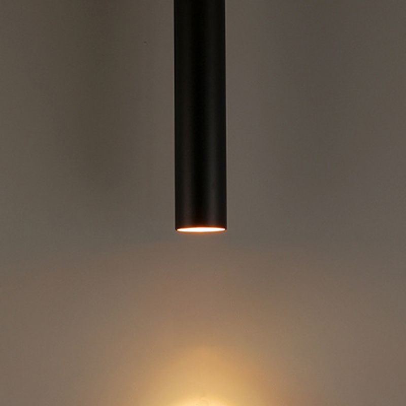 Luminária Pendente Solira Moderna Formato Cilíndrico Preta Linear