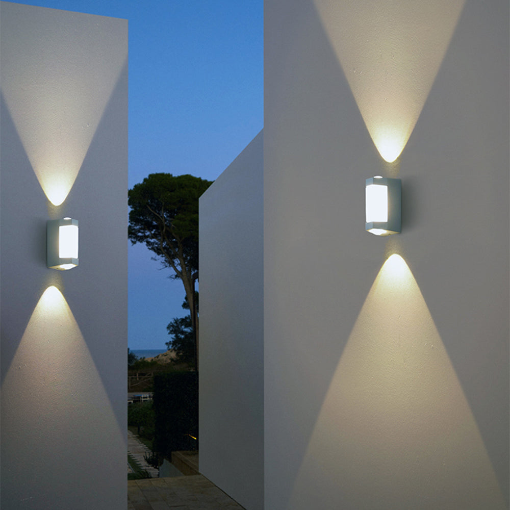 Arandela Alvoren Nórdica Cima Baixo Exterior Branco/Preto