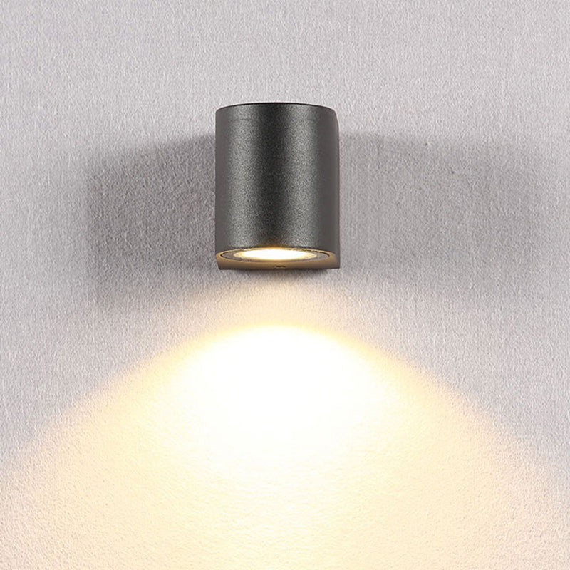 Luminária de Parede Externa Quadrada Minimalista Koraq, Preta