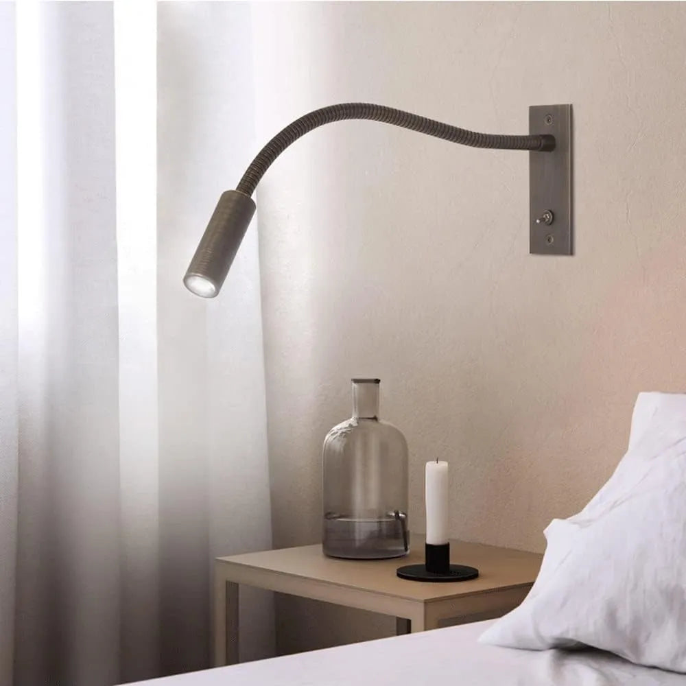 Candeeiro de Parede Ray Minimalista para Leitura com Foco Ajustável