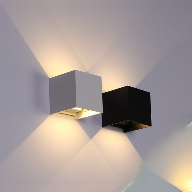 Arandela Externa Quadrada Moderna Ajustável LED Eronil