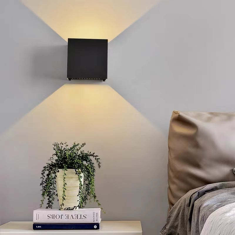 Arandela Externa Quadrada Moderna Ajustável LED Eronil
