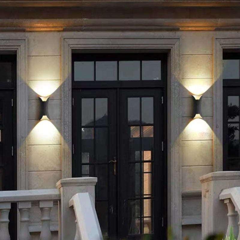 Arandela LED Externa Curva Calyxor
