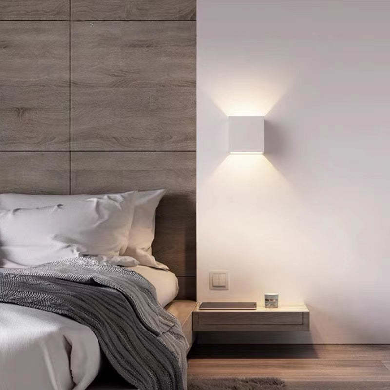 Arandela Externa Quadrada Moderna Ajustável LED Eronil