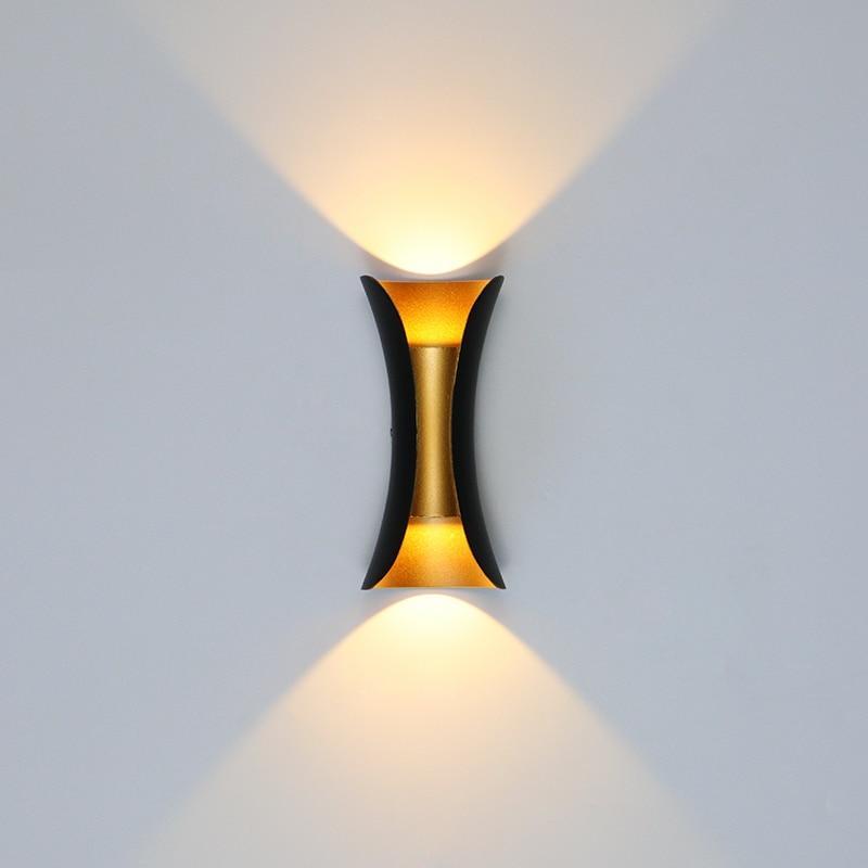 Arandela LED Externa Curva Calyxor