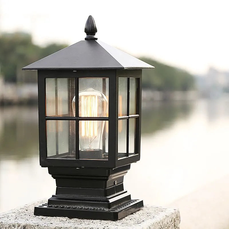 Arvico Poste de Luz LED Externo com Lanterna de Vidro Moderna
