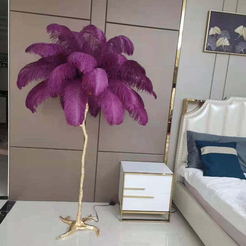 Luminária de Chão/Mesa Salenor Nórdica de Luxo com Penas de Avestruz Únicas
