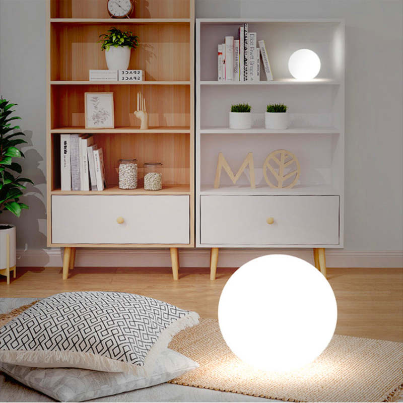 Vio Luminária de Piso RGB Externa Única Impermeável