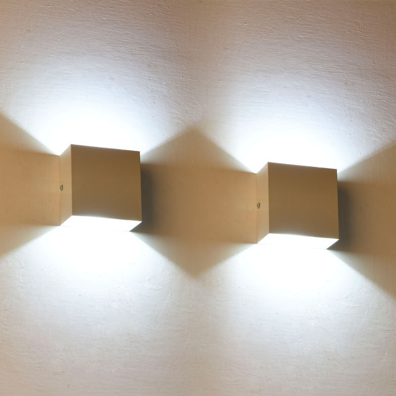 Arandela Externa Quadrada Moderna Ajustável LED Eronil