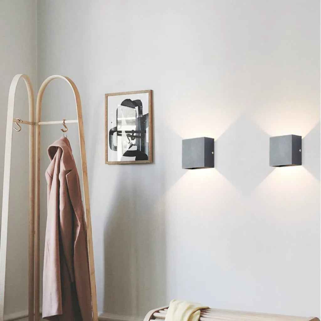Arandela Externa Quadrada Moderna Ajustável LED Eronil